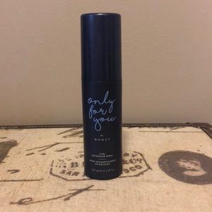 Monat only for you curl refresher spray